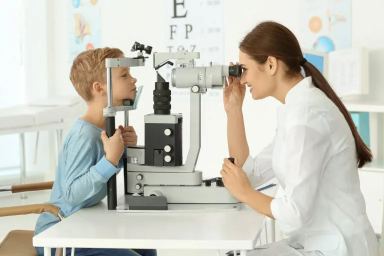 meditravelist doctorsclinics eye treatment